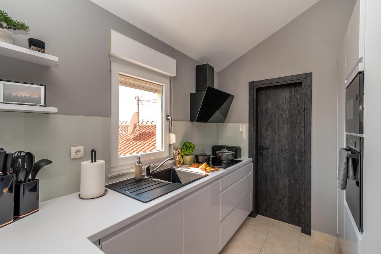 Apartment No. 8 Trogir Eksteriør bilde