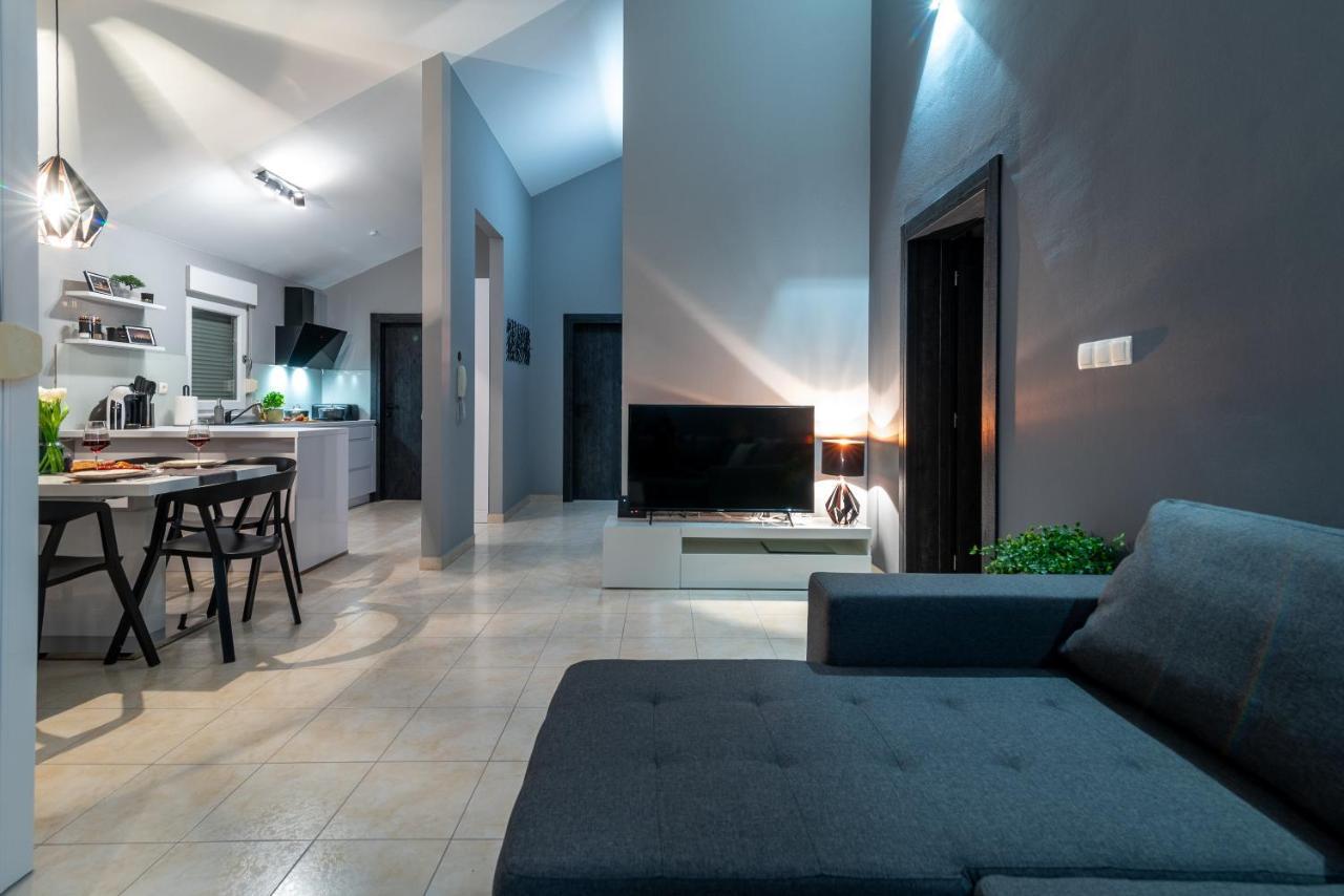 Apartment No. 8 Trogir Eksteriør bilde